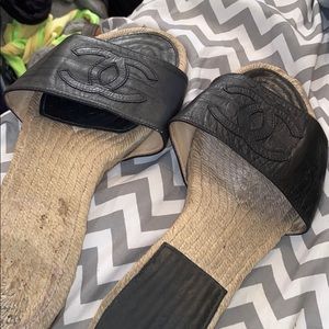 Chanel slides
